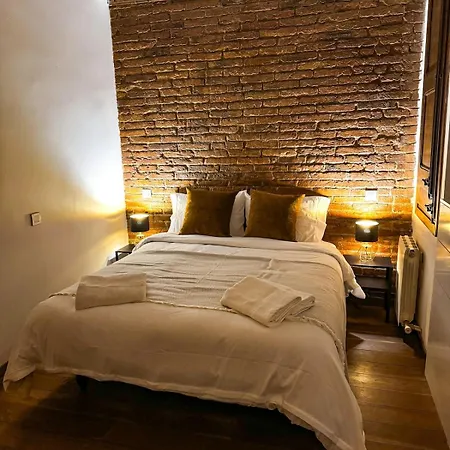 3br 100m2 Private Terrace In Eixample Apartament