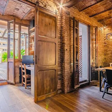 3br 100m2 Private Terrace In Eixample