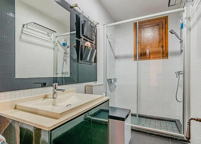 Unique With Large Terrace & Pool Daire Barselona