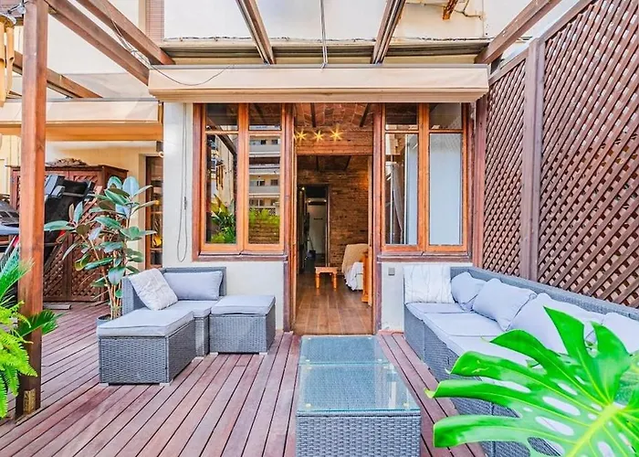 Unique With Large Terrace & Pool Daire