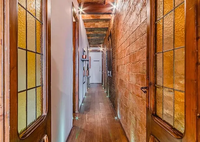 Unique With Large Terrace & Pool Daire *