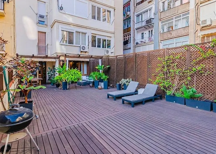 Daire Unique With Large Terrace & Pool *